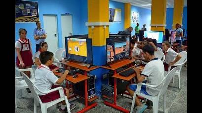 Abre centro tecnológico recreativo en Isla de la Juventud