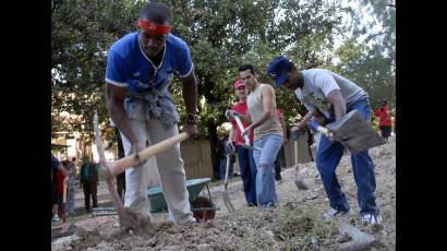 Jóvenes de trabajo voluntario