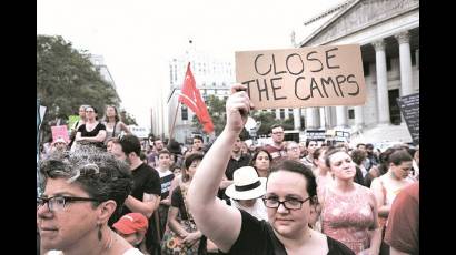 Masiva protesta a favor de los migrantes en Nueva York