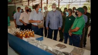 Recorrido en el Cotorro de Miguel Díaz-Canel Bermúdez