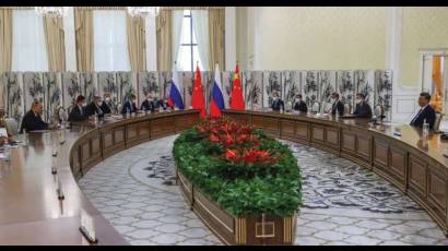 Putin y Xi Jinping se reunieron en Samarcanda, en un encuentro paralelo.