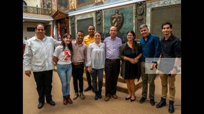 Celebran centenario de la revista Alma Mater en el Aula Magna de la Universidad de La Habana