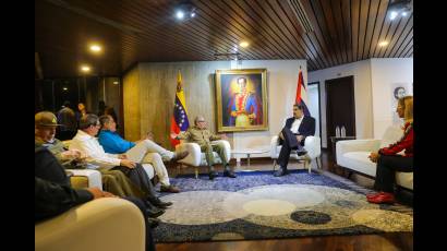 Nicolás Maduro sostuvo un encuentro con el General de Ejército Raúl Castro