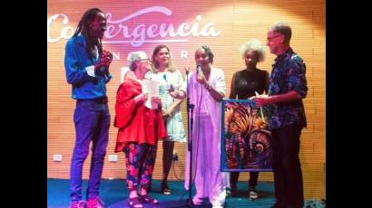 La documentalista Gloria Rolando fue reconocida, además, con el premio de honor Sara Gómez