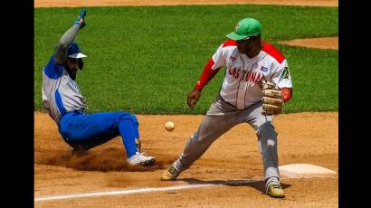 Industriales vs Las Tunas