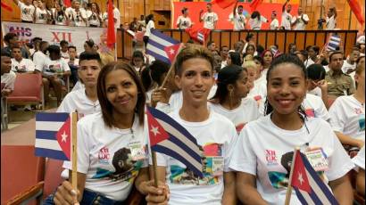 Jóvenes guantanameros ratifican su respaldo a la Revolución