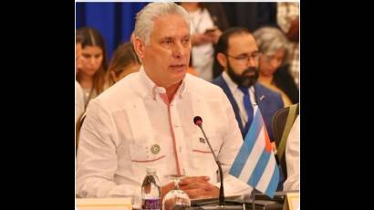Presidente de Cuba llama a defender la Proclama de Paz