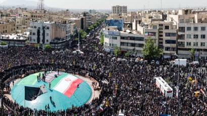 Millones de iraníes despidieron al presidente Ebrahim Raisi