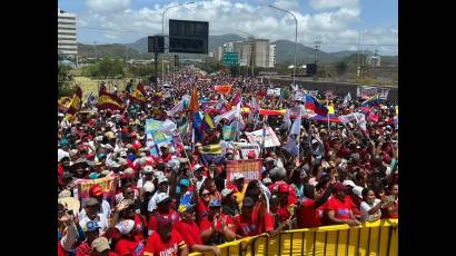 El pueblo venezolano ha estado firme defendiendo la revolución