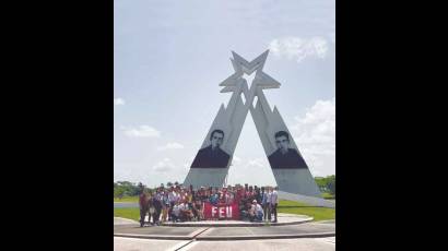 Los jóvenes del campamento