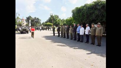 Asistieron Raúl y Díaz-Canel a la ceremonia de inhumación del  general de división Romárico Vidal Sotomayor García