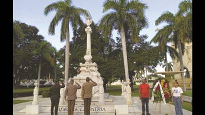 Tributo a Céspedes y Martí en Santiago de Cuba