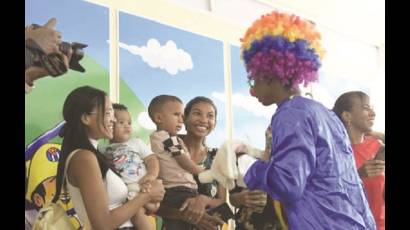 Niños y niñas beneficiados con la reciente apertura de la Casita Infantil Mambisitos, perteneciente a la Universidad de Oriente