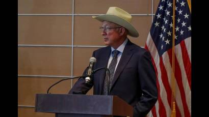 Embajador de Estados Unidos Ken Salazar