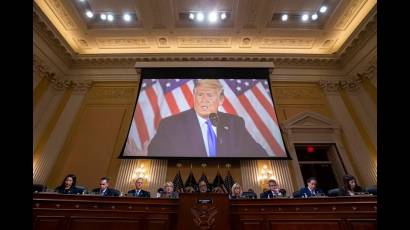 Donald Trump durante una audiencia del comité para investigar el ataque del 6 de enero al Capitolio de Estados Unidos