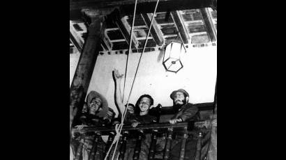 Y los balcones se abrieron a la libertad