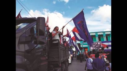 En Camagüey los pinos nuevos recordaron con entusiasmo y orgullo patrio el recorrido de la caravana de hace 66 años