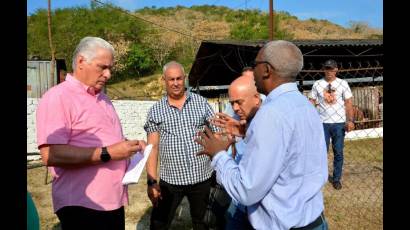 Recorrido de Miguel Díaz-Canel por Holguín