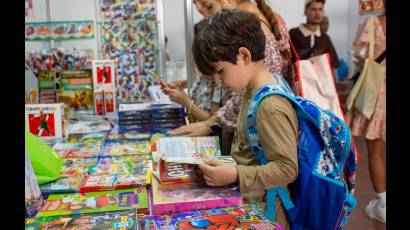 Niños y Jóvenes en la Feria Internacional del Libro de La Habana