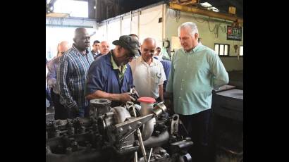 Díaz-Canel compartió este jueves con trabajadores de varias empresas capitalinas