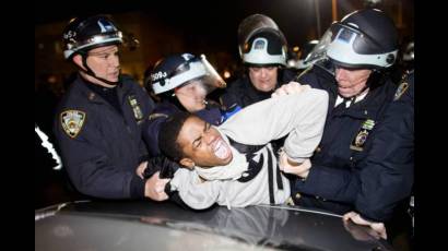 Brutalidad de la policía sobre los afroamericanos