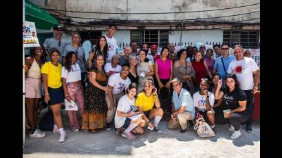 La feria El sexo pega con todo atrajo a proyectos e instituciones aliadas en la promoción de una sexualidad responsable y feliz, siempre centrada en el bienestar humano y la armonía con la naturaleza.