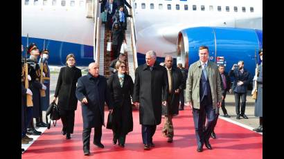 El Presidente de Cuba llega a Moscú invitado por el presidente Vladimir Putin