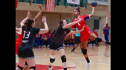 La selección cubana de balonmano femenino tendrá un duro reto tras su regreso a los Mundiales.