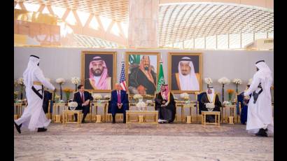Donald Trump y el príncipe heredero saudí, Mohammad bin Salman, sellaron acuerdos por más de 600.000 millones de dólares, marcando un giro en las relaciones bilaterales.