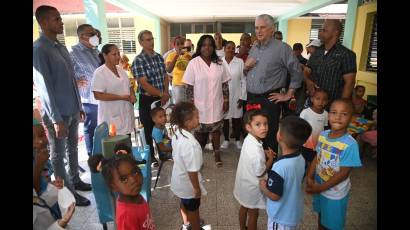 Recorrido de Miguel Díaz por los municipios de Manuel Tames y Yateras