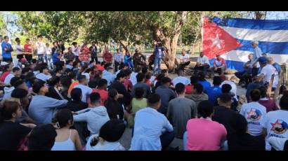 Jóvenes camagüeyanos conmemoraron el Aniversario 152, de la caída en combate del Mayor General Ignacio Agramonte y Loynaz.