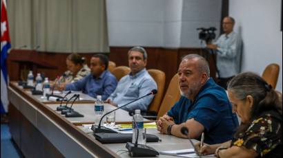 Implementación del Programa de Gobierno para corregir distorsiones y reimpulsar la economía