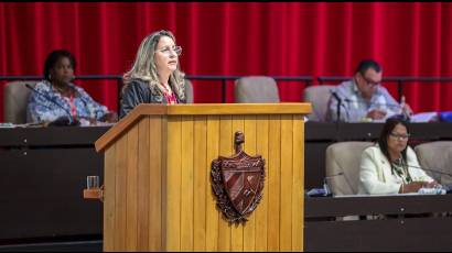Naima Ariatne Trujillo Barreto, ministra de Educación