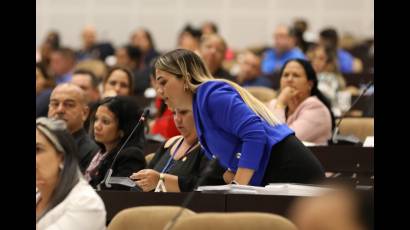 Los 440 diputados presentes en la sesión dieron el sí mediante votación nominal a la reforma