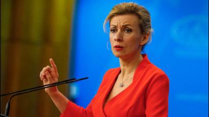 Zajárova responde tras amenazas de Trump