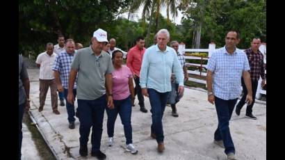 La recuperación de actividades económicas vitales fue constatada por el Presidente Miguel Díaz-Canel
