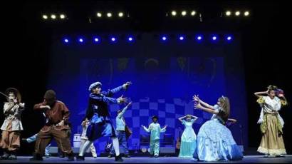 La compañía cubana de teatro infantil La Colmenita ofrecerá una función en el Teatro Ho Guom.