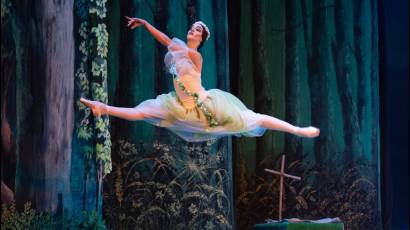 Giselle, por la compañía Laura Alonso