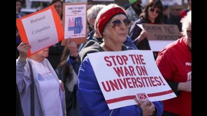 El gobierno de Trump le está haciendo la guerra a las universidades