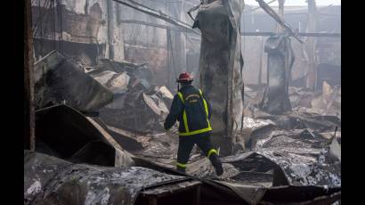 Extinguen incendio en industria pesquera de Pinar del Río