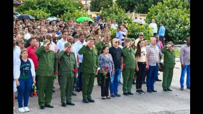 El Presidente cubano, Miguel Díaz-Canel Bermúdez asistió al homenaje.
