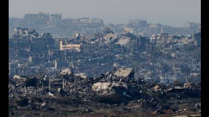 Drones de Israel continuan soltando explosivos en varias zonas arruinadas de Gaza dejando víctimas civiles
