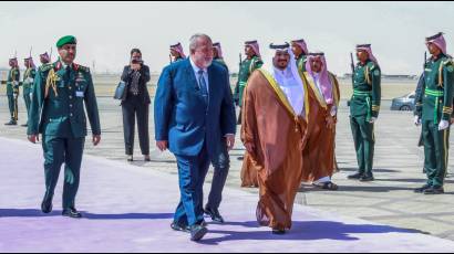 Visita de Manuel Marrero Cruz a Arabia Saudita