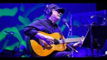 Silvio Rodríguez finaliza su gira en la ciudad colombiana de Cali
