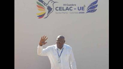 Valdés Mesa asiste a Cumbre Celac-UE