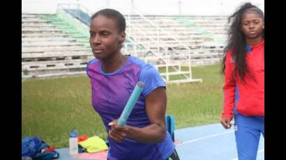 Suslaidy sueña con el título en el salto de longitud