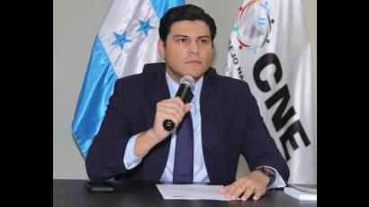 El consejero electoral Marlon Ochoa lanzó una grave denuncia sobre la integridad del reciente proceso electoral