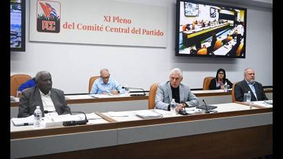A defender de forma permanente la unidad como arma estratégica llamó el Jefe de Estado cubano durante su intervención.