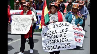 Mineros y sindicatos protestan en Bolivia contra el fin del subsidio a los combustibles