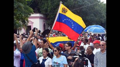 Solidaridad de jóvenes con Venezuela